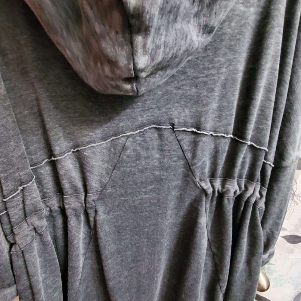 Free People - Picture 5 of 11